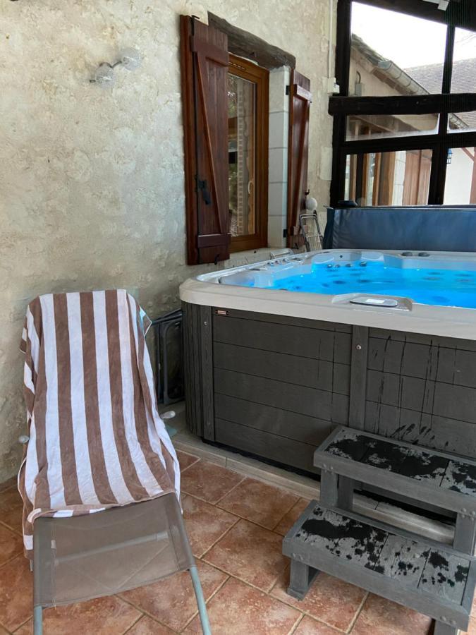 La Charmeraie : De Charme, Piscine Et